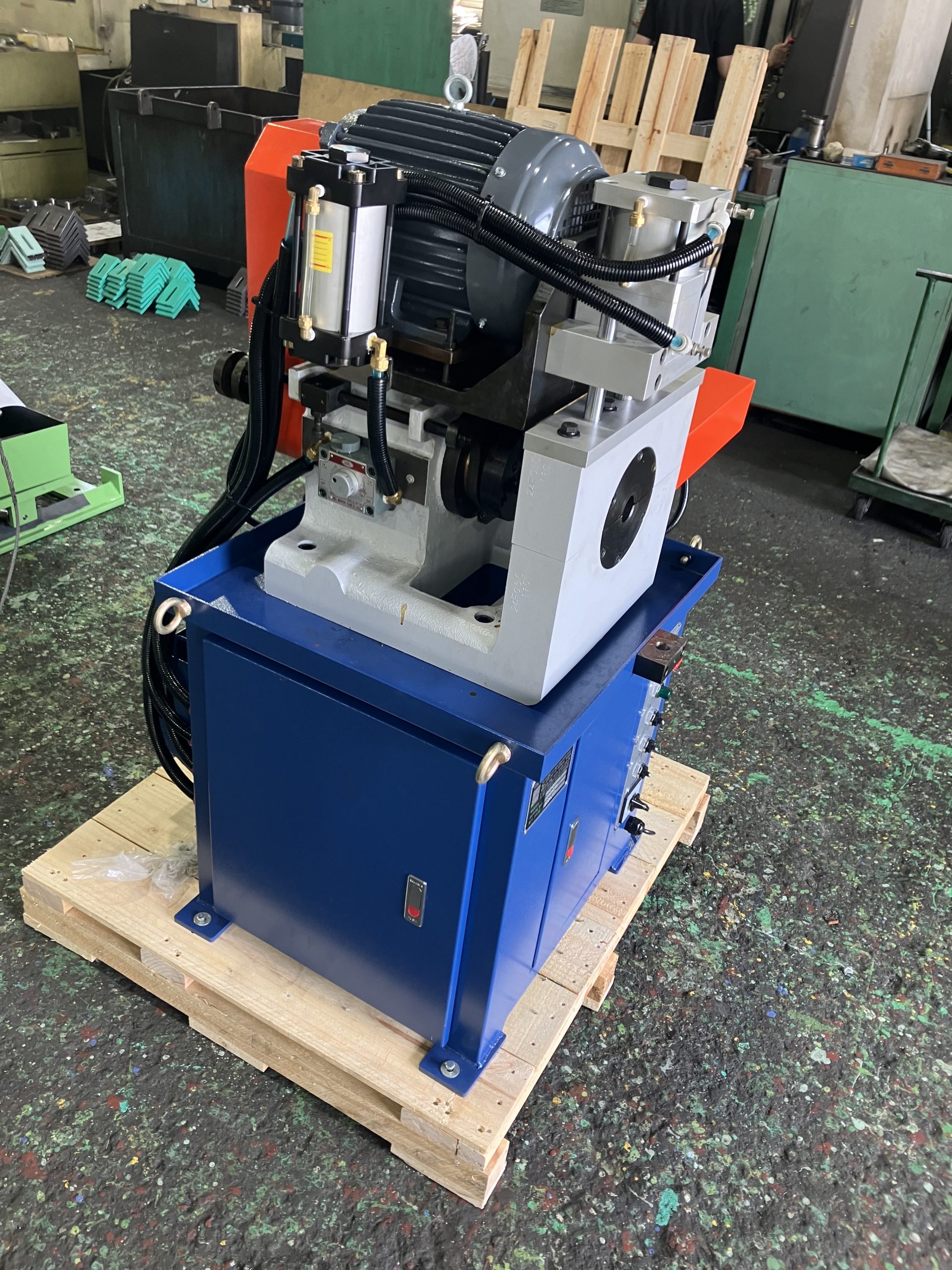 棒材手動面取り機